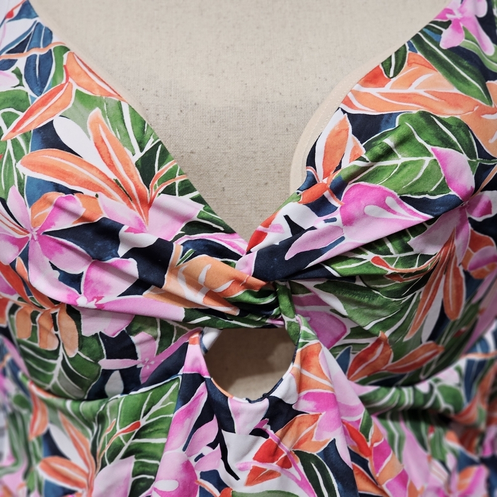 Swimsuits For All Tropical Floral Tummy Shaper Tankini - Picture 2 of 6
